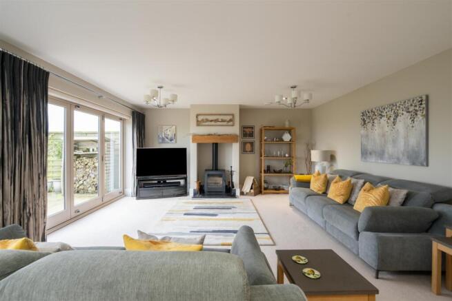 6 Hall Farm Court_024.jpg