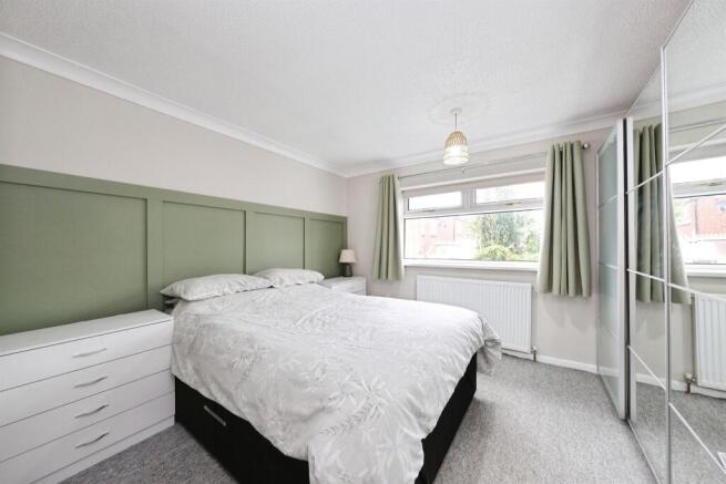 2 bed Semi-Detached for sale Image 8