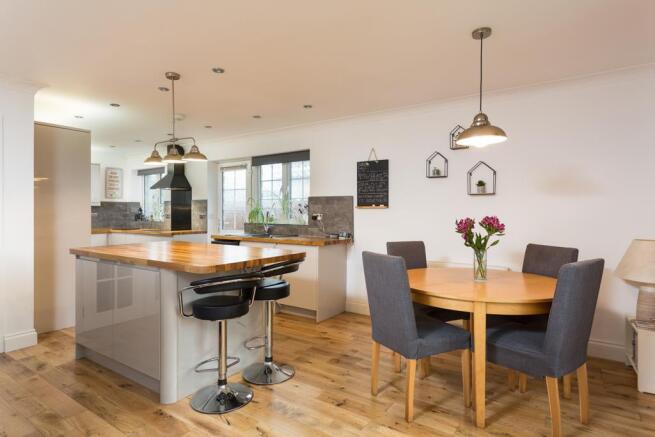36 Grasmere Avenue-10_LowRes.jpg