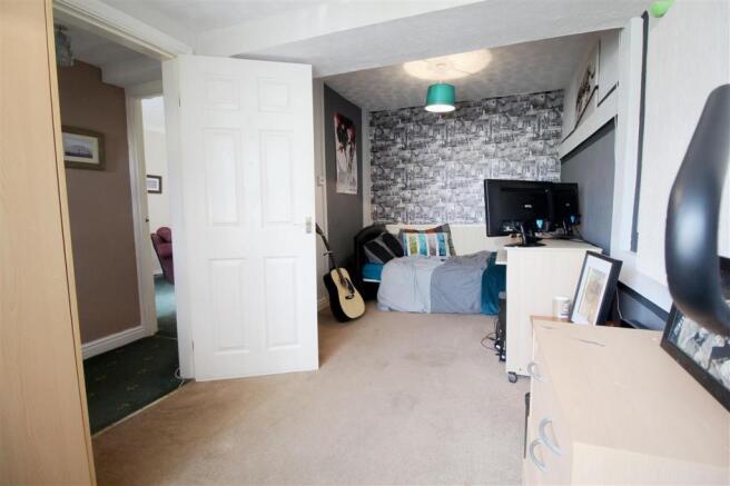 Bedroom 4 / family