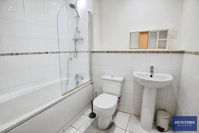 1 bed Apartment to rent Image 11
