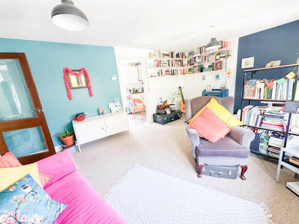 Photo 12