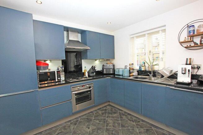 4 bed Terraced for sale Image 5