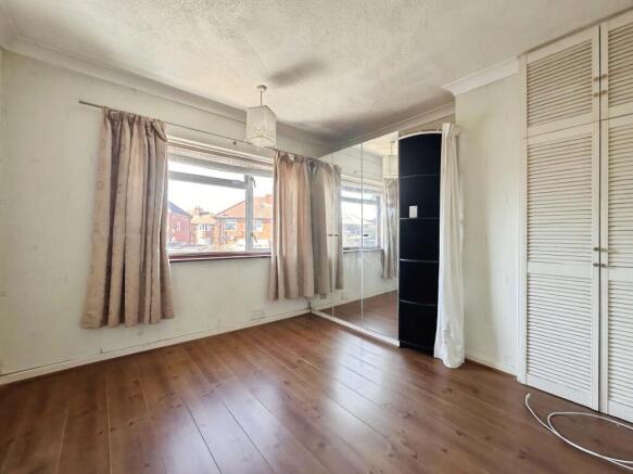 3 bed Semi-Detached for sale Image 10