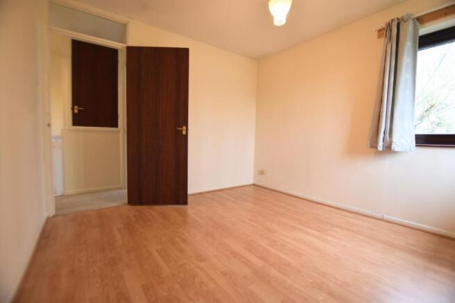 20 Kidd Close main bedroom 2