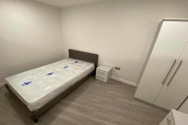 Studio to rent Image 4