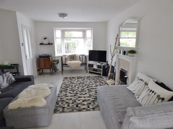 Lounge 1