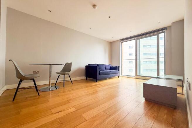 Call 02920 668585 to secure your viewing _4