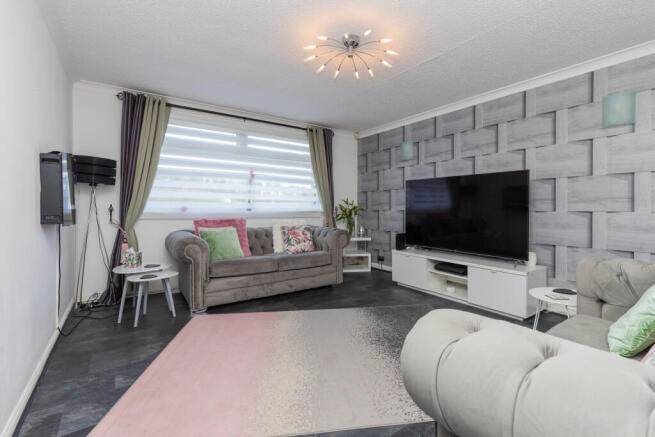 68 Montgomery Road Paisley PA3 4PG 3L-1-1