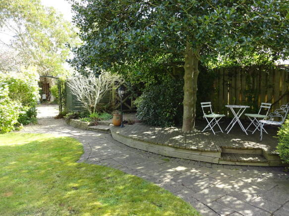 Photo 10
