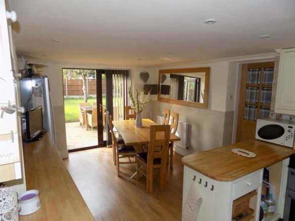 DINING KITCHEN