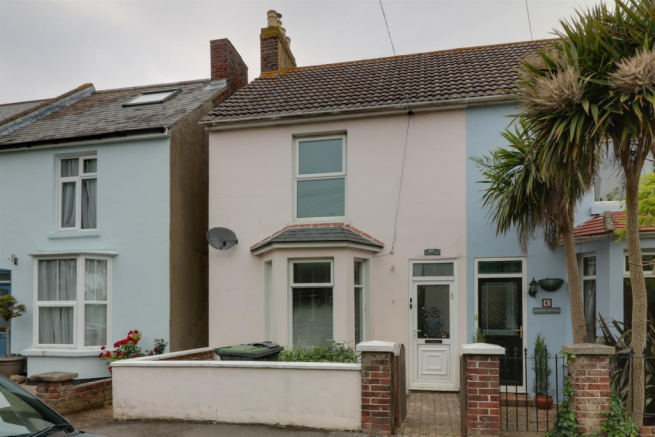 3 Bedroom House in PO11 9ET