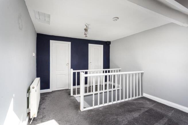3 bed Terraced for sale Image 12