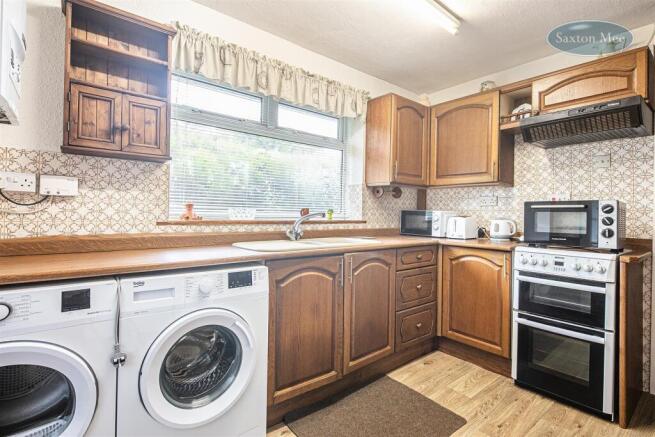 2 bed Bungalow for sale Image 8