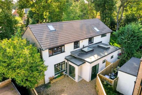 Chaucer Way, Row Town