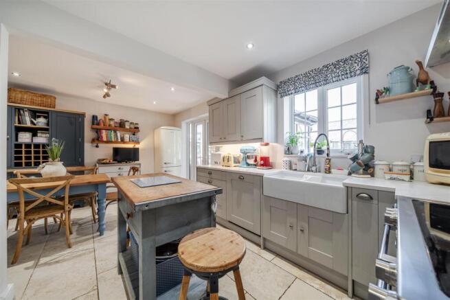 Kitchen.jpg