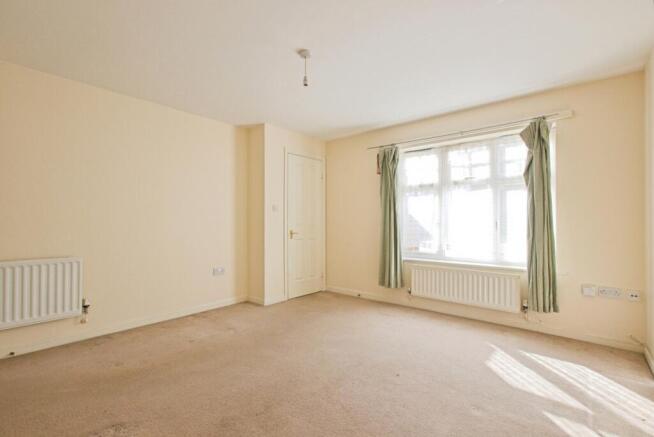 Greenhaven Drive, London, SE28 photo 4