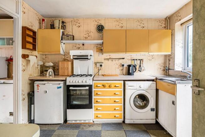 Upper Stoneyfield, Harlow, Essex, CM19 photo 4