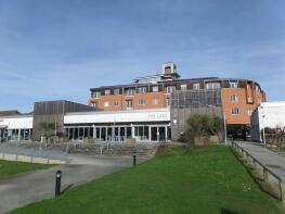 Flat 6, Castle Quay, Castle Lane, Bedford MK40 3FE