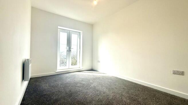 3 bed House to rent Image 8
