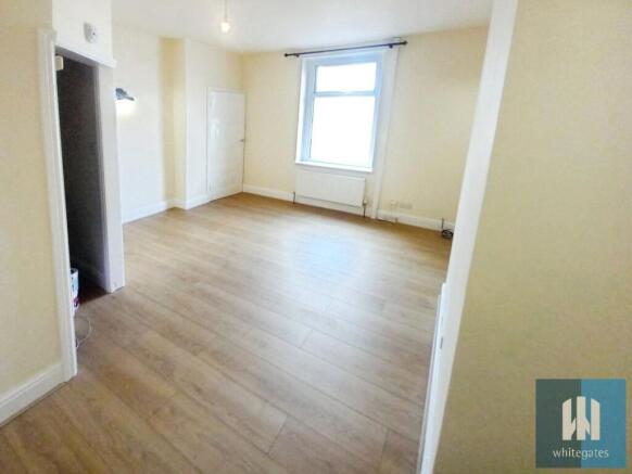 2 bed Terraced to rent Image 8