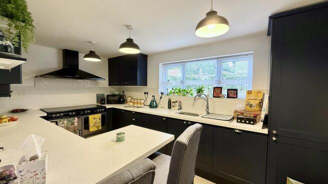 Kitchen/breakfast...