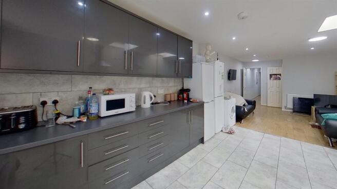 260-Dawlish-Road-Kit