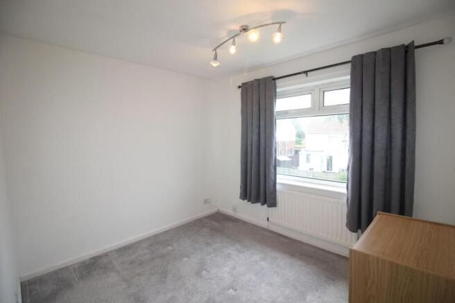 2 bed End of Terrace to rent Image 8