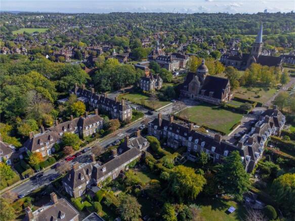 North Square, Hampstead Garden Suburb, London, NW11 photo 4