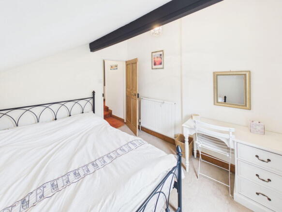 2 bed Maisonette for sale Image 10