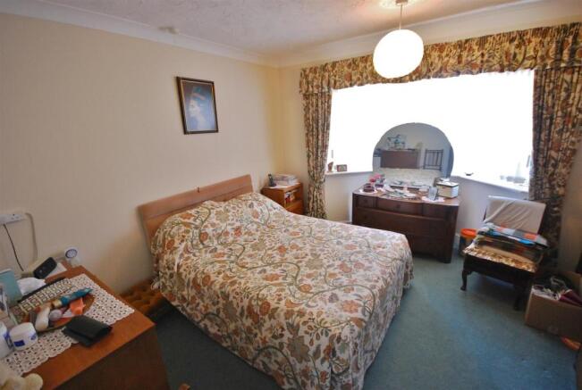 BEDROOM 2: