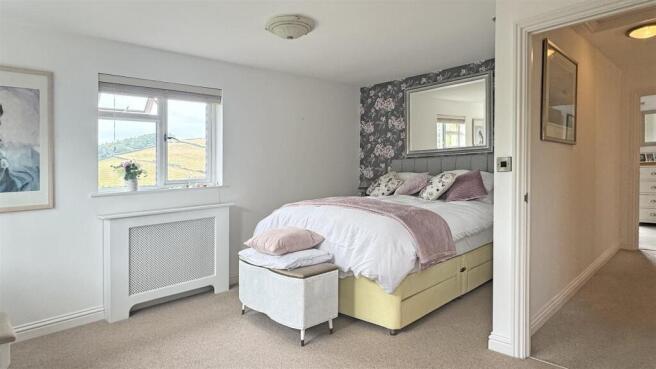 Bedroom 2.jpg