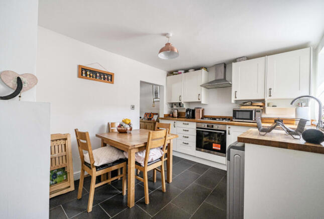 1438688-11-69dcfc...