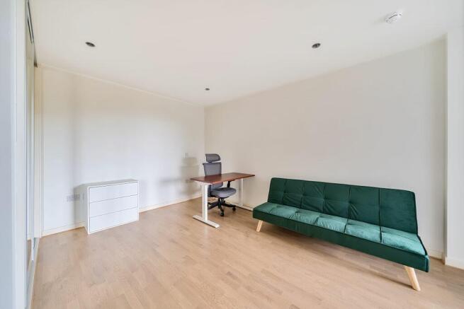Bedroom 2 (Double)
