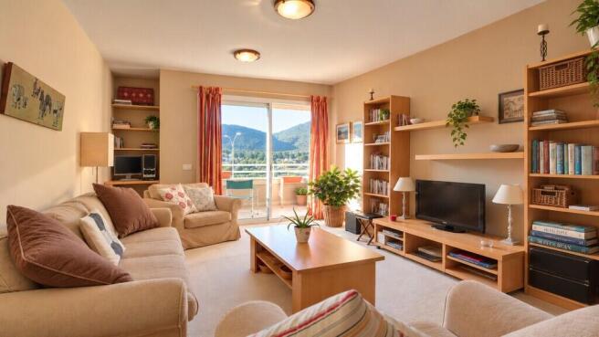 Lounge 1