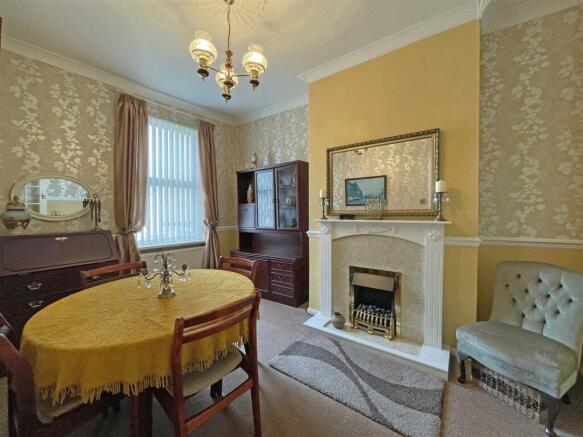 Ainslie Terrace 3 - Dining Area Front.jpg