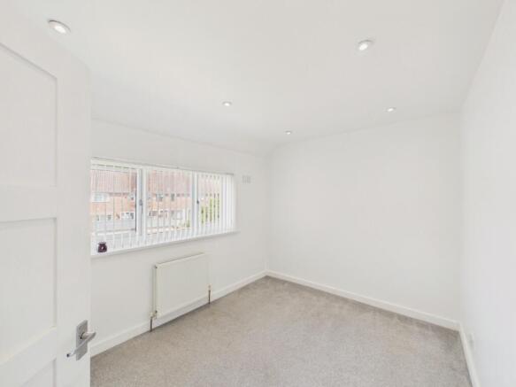 3 bed Terraced for sale Image 12