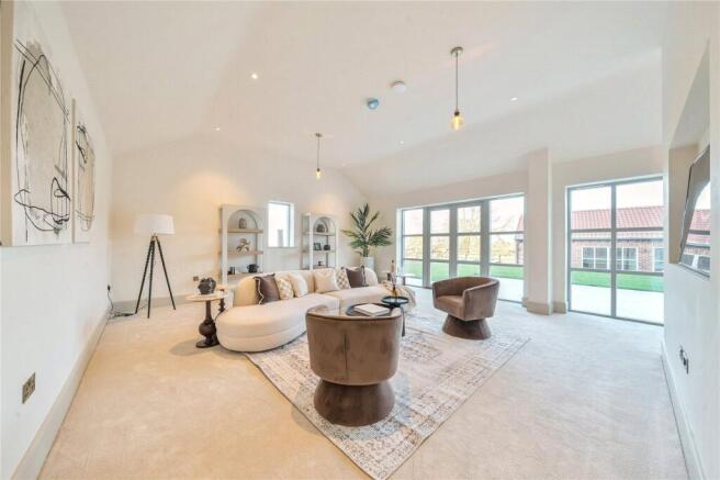 7 bed Detached for sale Image 7