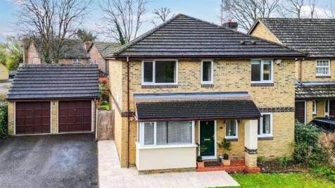 Minehurst Road, Mytchett, Camberley, Surrey, GU16