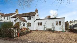 4 Whittlers Cottage, Gibbs Close, Westbury BA13 3DT