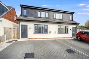 54, Ashbourne Avenue, Wigan WN2 1HN