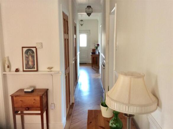 Hallway.jpg