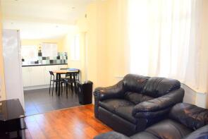 13, Wheatstone Road, Southsea PO4 0LJ