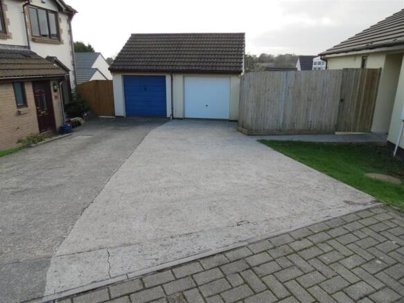 Garage:
