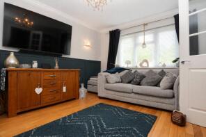 96, Godolphin Close, Freshbrook, Swindon SN5 8RW