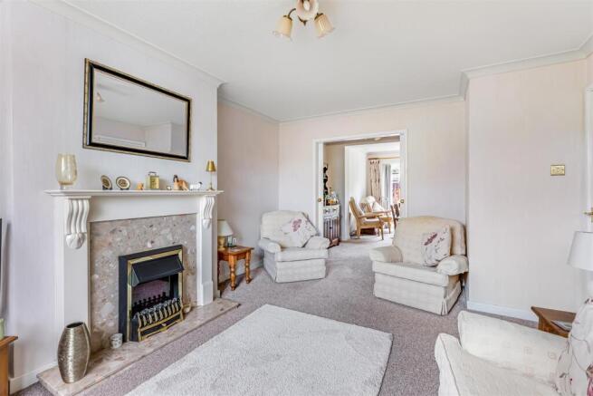 3 bed Semi-Detached for sale Image 7