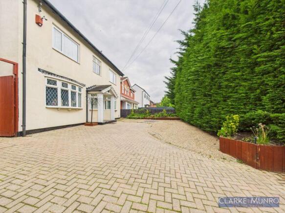5 bed House of Multiple Occupation to rent Image 8