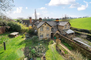 6, Burlesbridge Cottages, Crondall Lane, Dippenhall, Farnham GU10 5DN