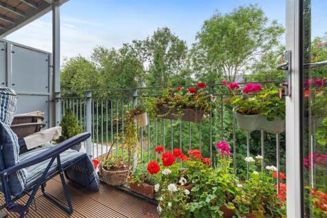 Sovereign Way, Tonbridge