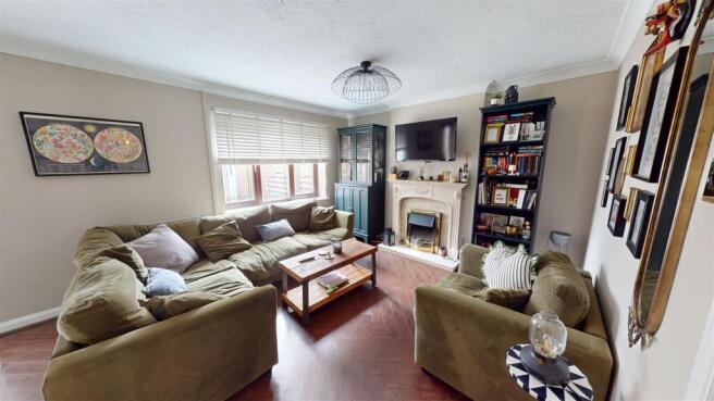 2 bed Semi-Detached Bungalow for sale Image 4